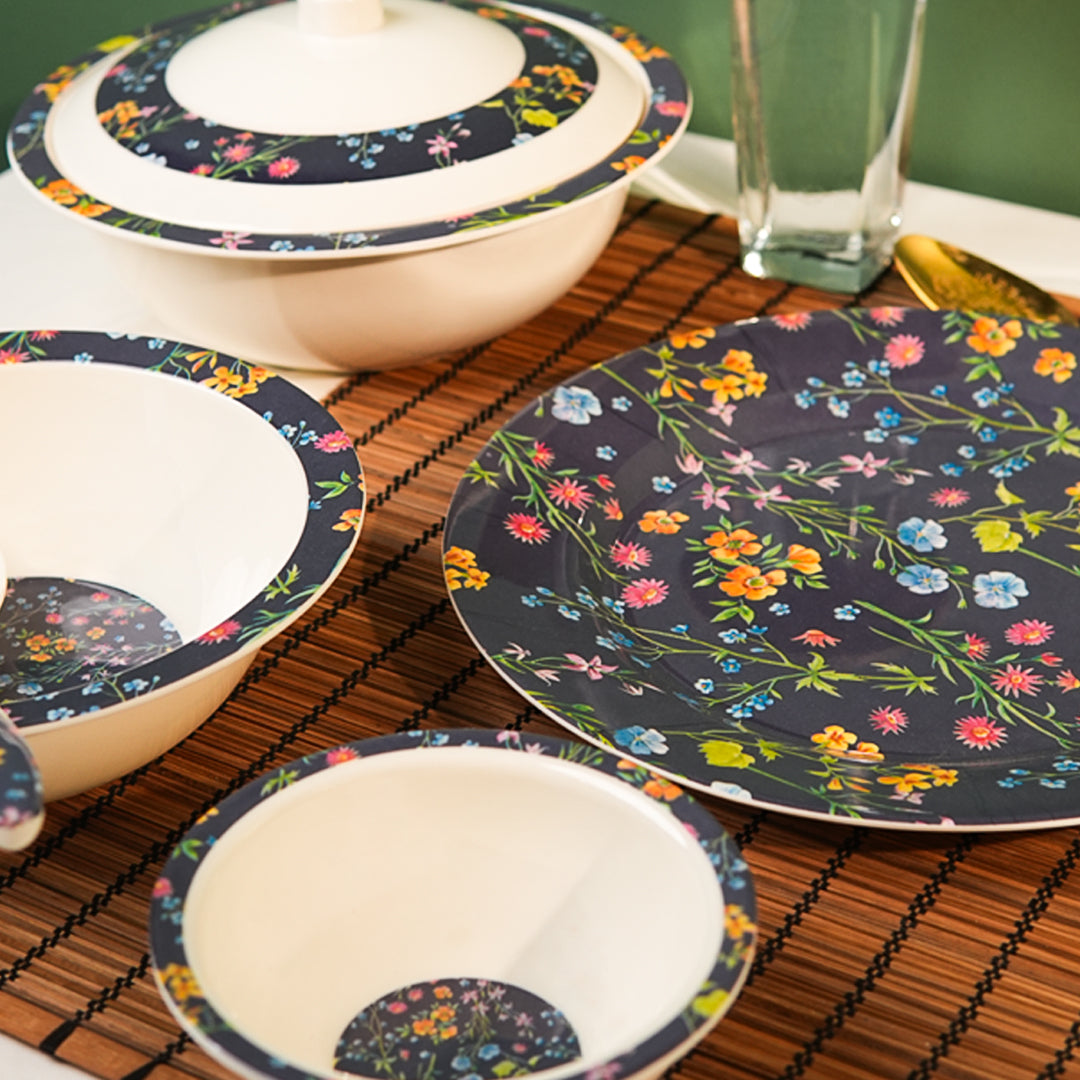 Dark Bloom Dinner Set