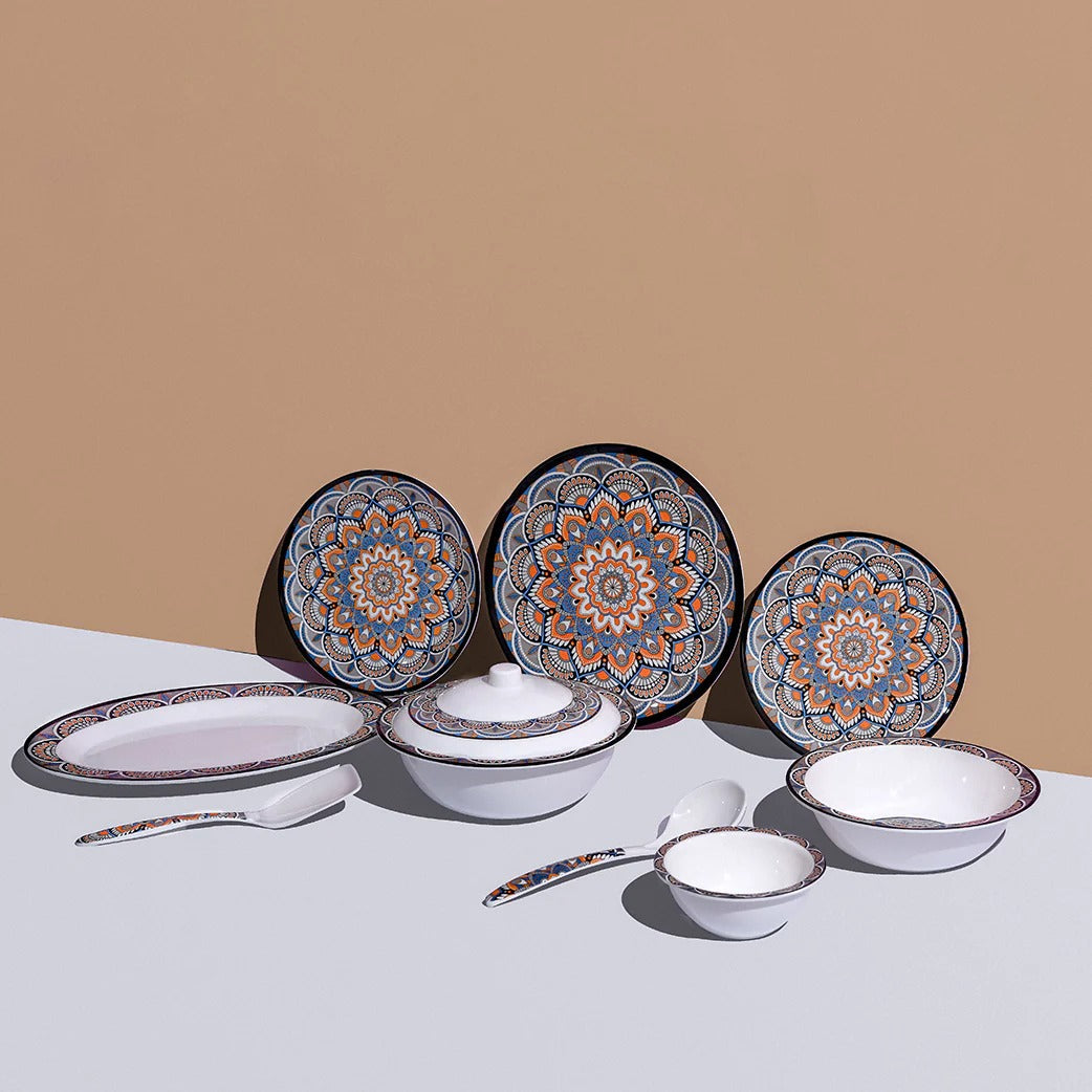 melamine vs. plastic tableware