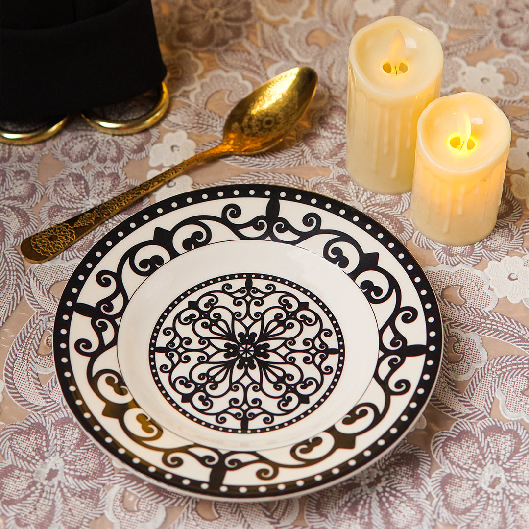 Black Lace Quarter Plate