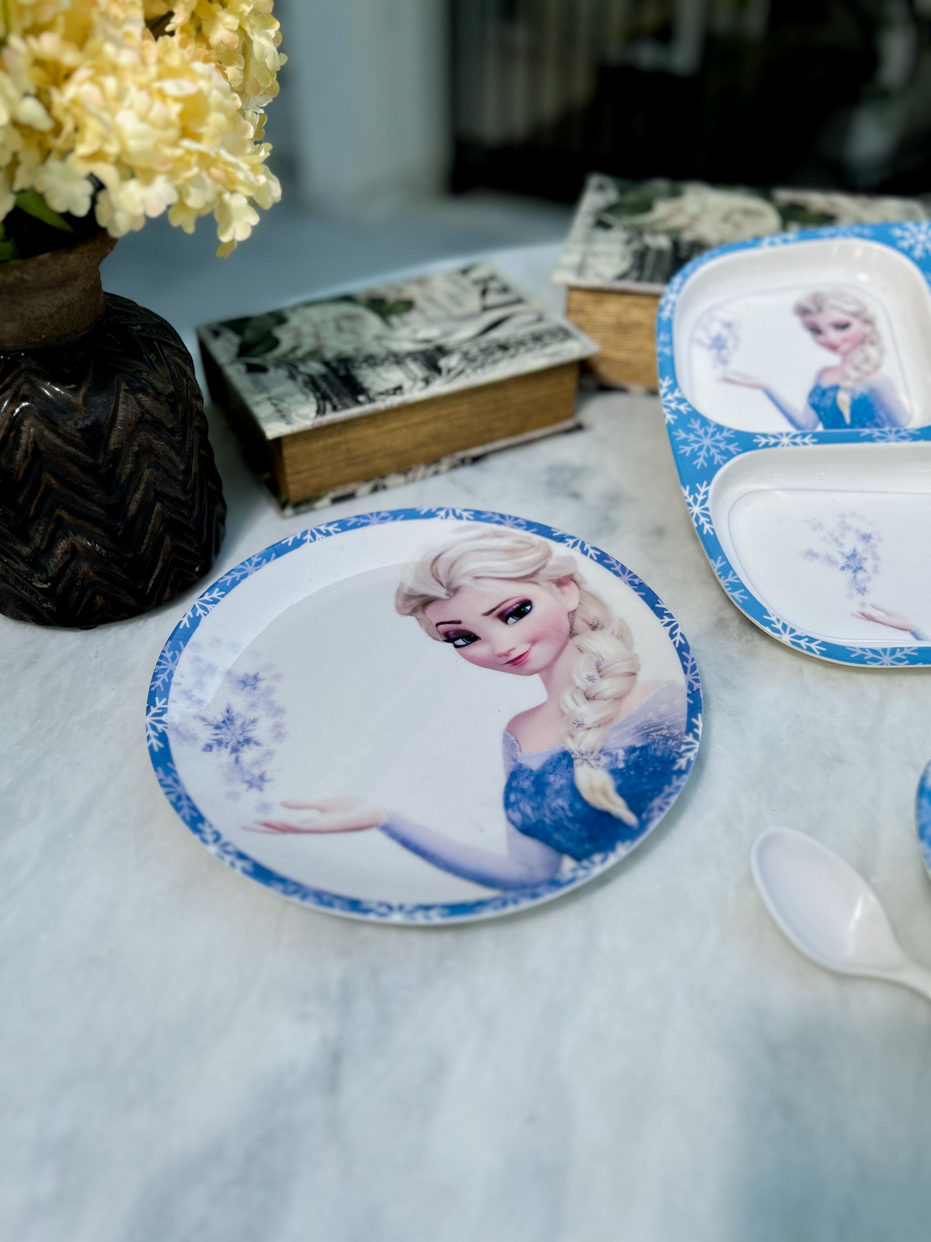 Elsa Dining Set