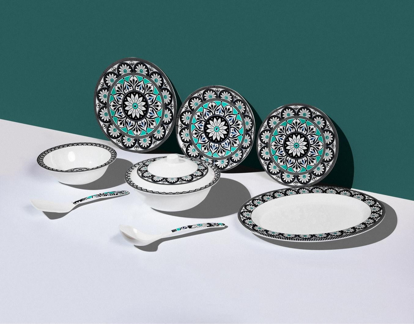 Ebony Symphony Dinner Set